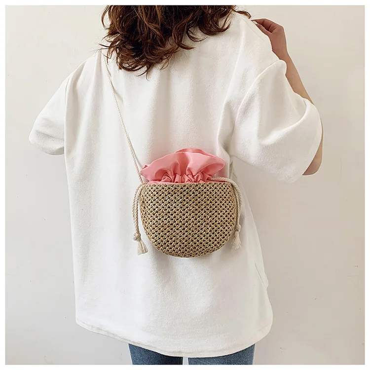 Petit sac bandoulière en osier
