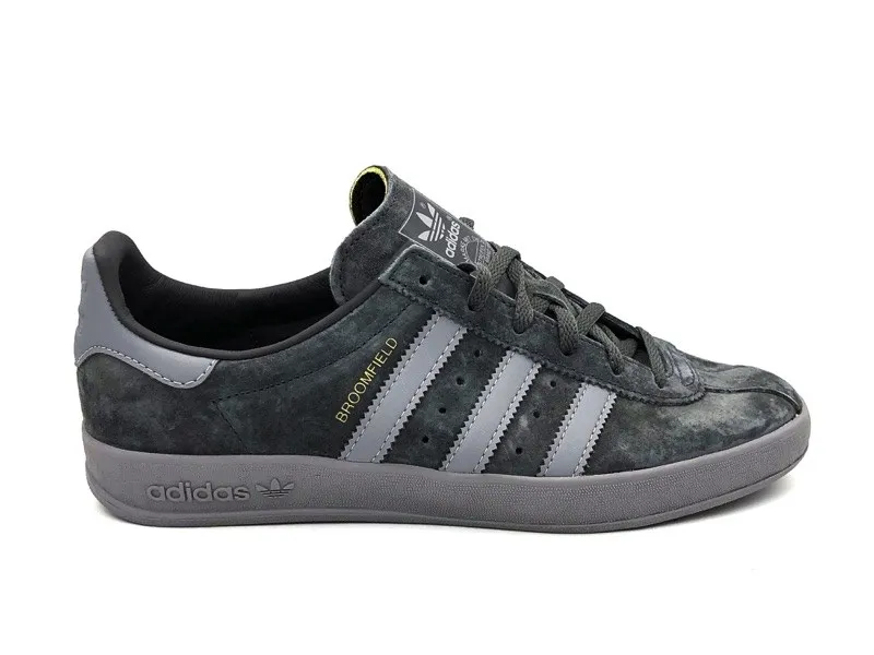 adidas broomfield black