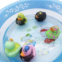 5 шт./компл. ванны младенца скрипучий милые комплекты детской одежды с изображением Уточки из мультфильма для животных плавающей скрипучий игрушки