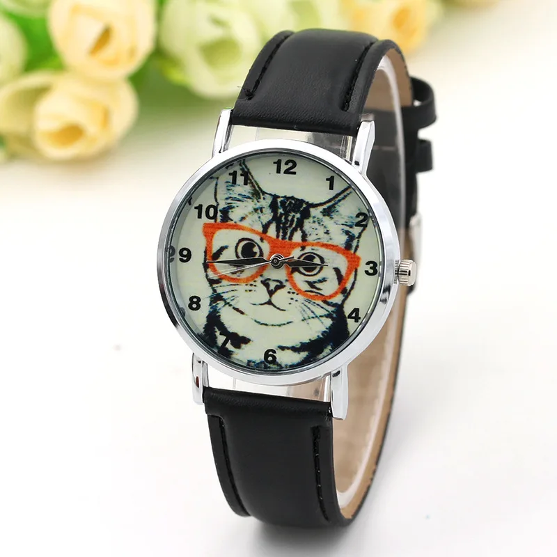 

Couple Watch Romantic Fashion Hot Sale Black and White Student Watch Imitation Leather Band Quartz Antique Style