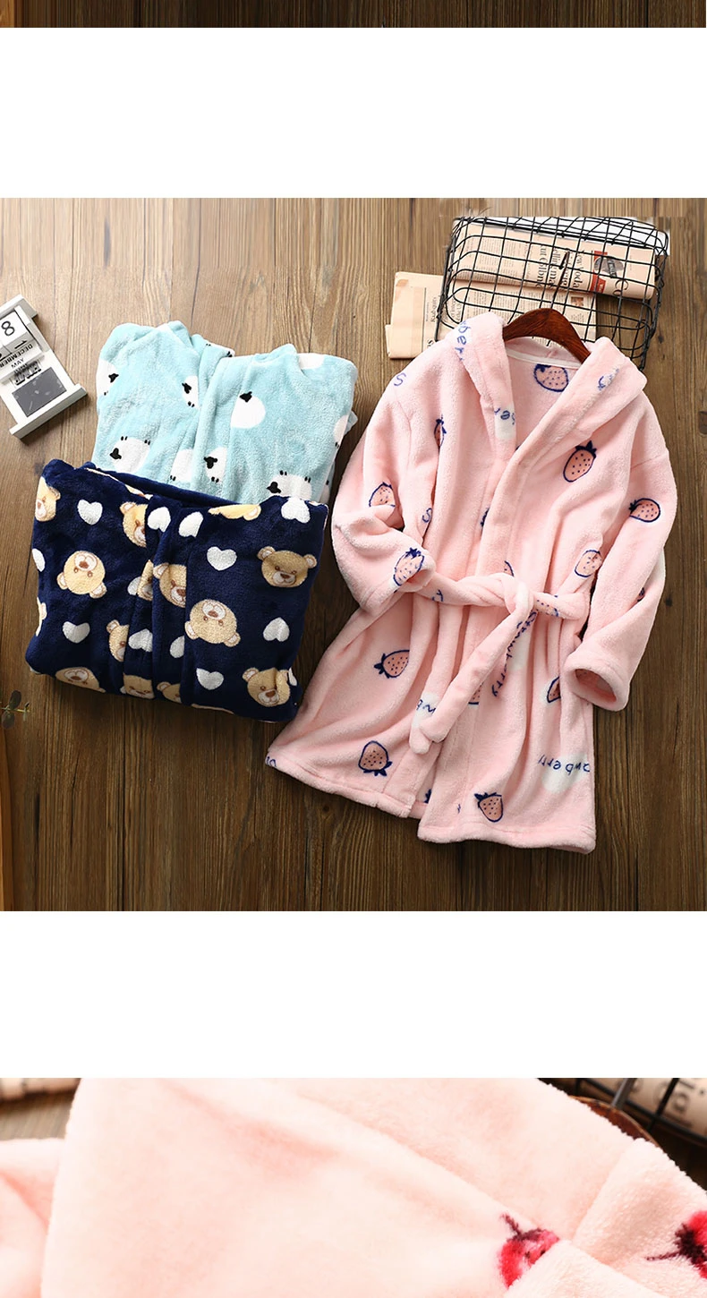 Фланелевые халаты принцессы для девочек; коллекция года; зимняя теплая Пижама; одежда для сна в полоску с капюшоном; одежда с рисунком кролика для маленьких мальчиков