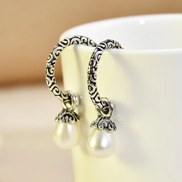 2019-New-Trendy-Elegant-Created-Big-Simulated-Pearl-Long-Earrings-Pearls-String-Statement-Drop-Earrings-For.jpg_.webp_640x640 (1)