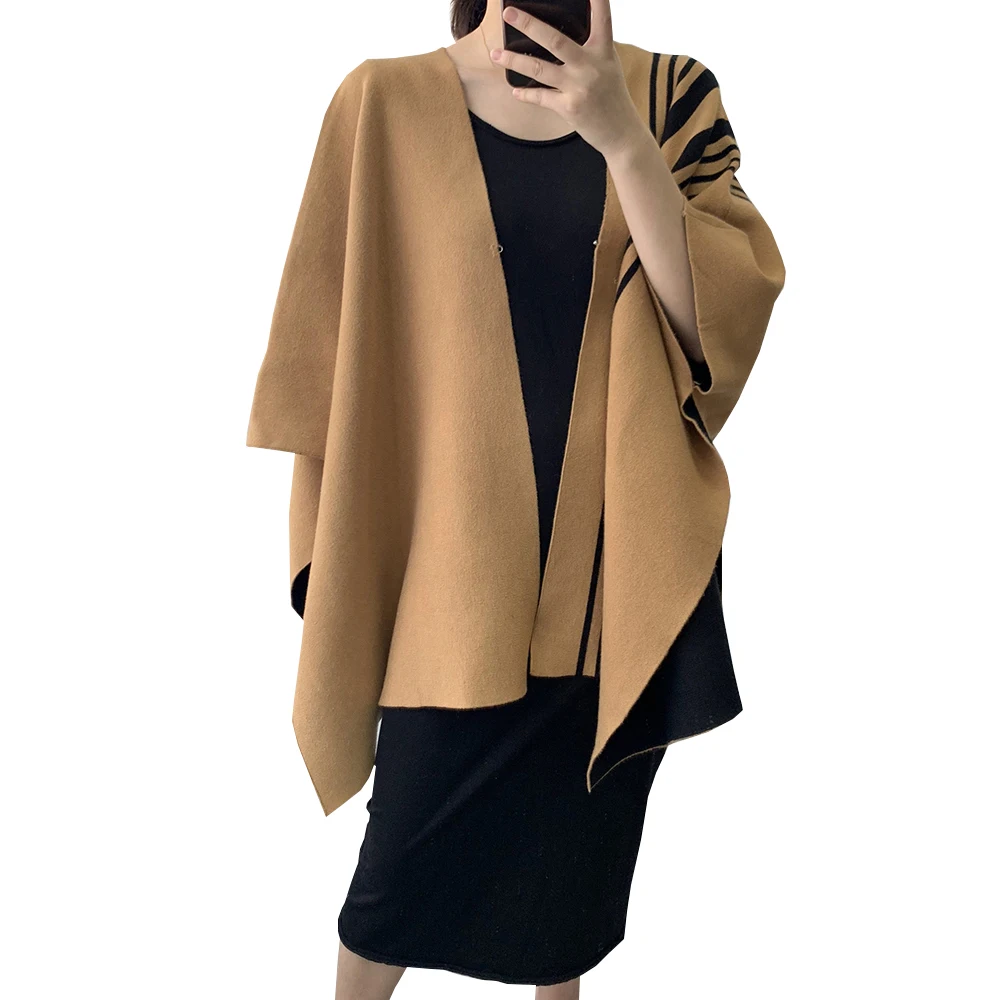 

2019 Autumn Women Poncho Bawting Sleeve Striped Thick V-Neck Poncho Women Knitted Winter Camle Cardigans Vintage Cape