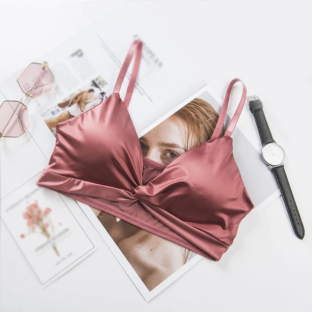 2021 Female Summer Crop Tank Top Women Fashion Deep V Lace Bras Embroidery Floral Tank Top Bra Wrapped Chest Camisole Padded Bra red 2