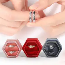 

Ring Holder Hexagon Satin Cloth Edges Convenient Wrinkle-free Soft Luster Jewelry Box for Home