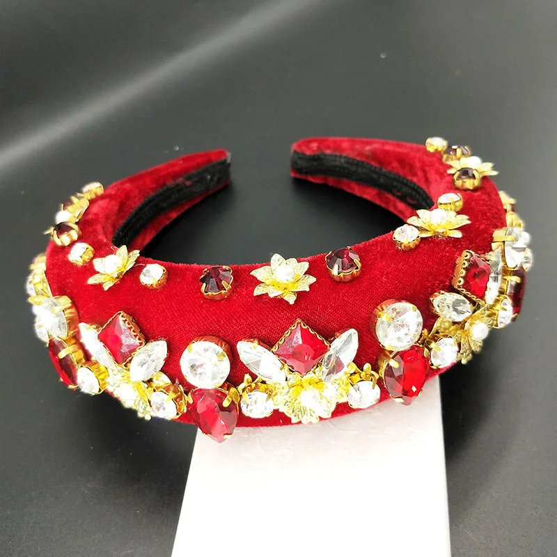 Baratos Tiaras y coronas barrocas personalizadas banda de pelo hecha a mano de terciopelo ancho diadema de cristal de Color de lujo accesorios para el cabello de boda