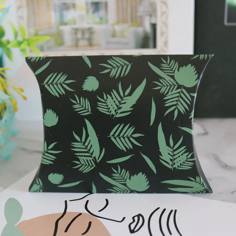 

Multi-color Pillow Box 7.5*2.5*8cm Cardboard Packaging Box Small Gift Boxes for accessories 10pcs/lot