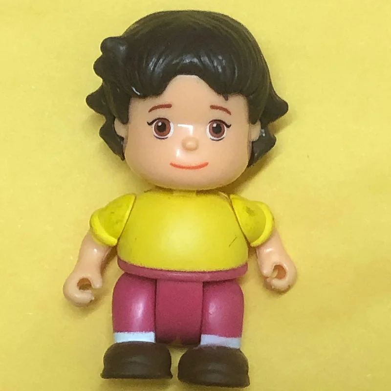 C Горячая Распродажа, подвижная мультяшная игрушка Caillou heidi 6 см, ПВХ фигурка - Цвет: C