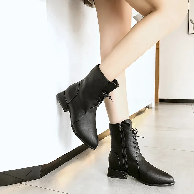 Martin Boots Women 2020 Autumn and Winter Women's Shoes Pointed Toe Lace-up Women's Boots Warm Short Boots