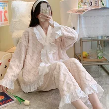 Women's Pajamas Pink Thick Winter Warm Sleepwear Velvet Plants V Neck Pyjama Lace Sweet Femme Negligee 2 Piece Set Home Wear