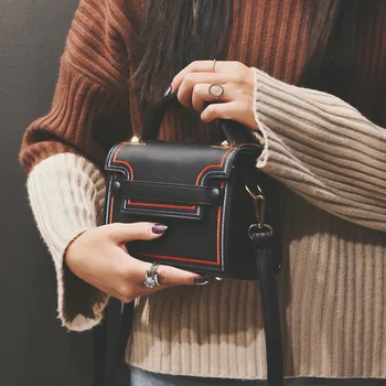 

Bag female bag autumn winter new style 2020 French niche web celebrity fashion casual bill of lading shoulder small square bag