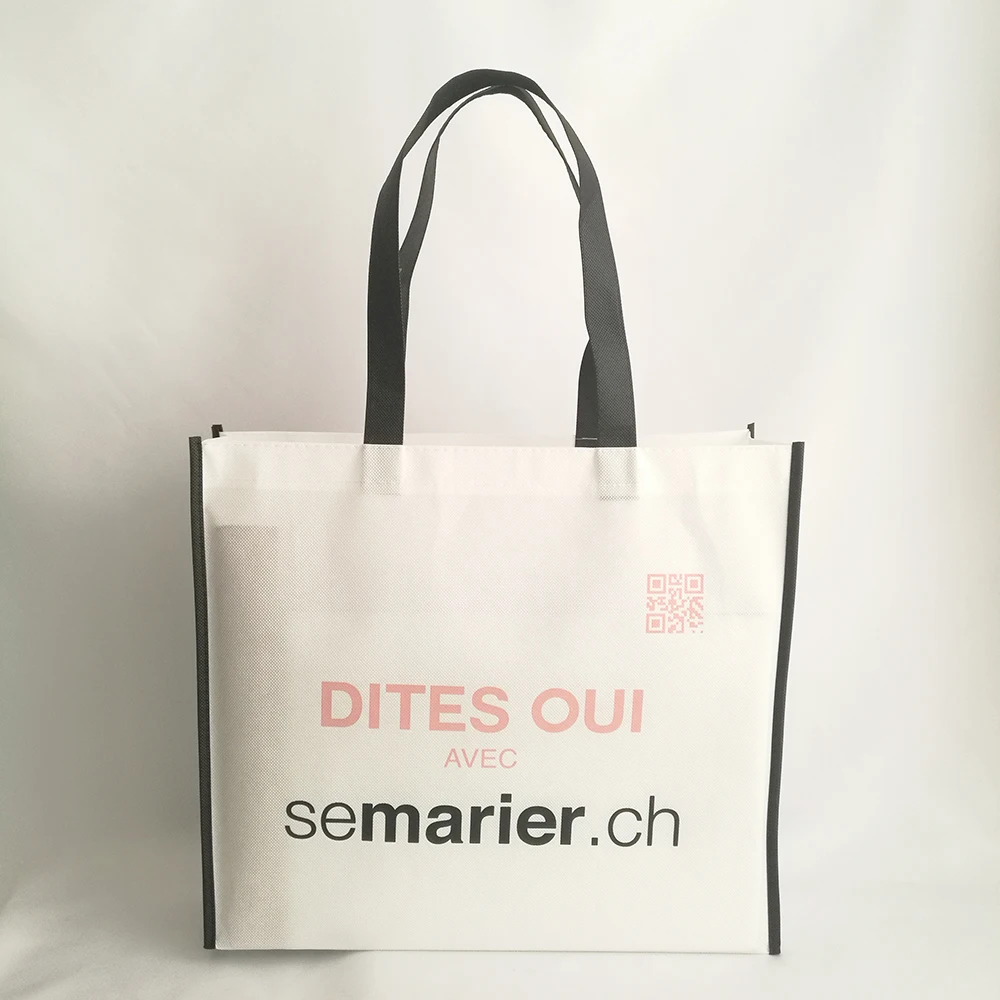 500 шт./лот Заказная белая Нетканая хозяйственная сумка с черным толстым ремешком многоразовая сумка для продуктов сумка для обуви магазин одежды