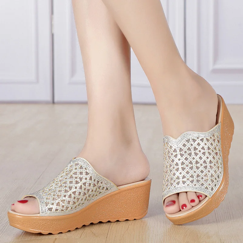 

Sandals Female Summer 2018 New Style Fashion Outer Wear Outdoor Slanted Heel Sandals Man-made Diamond Gauze Hollow out Thick Bot