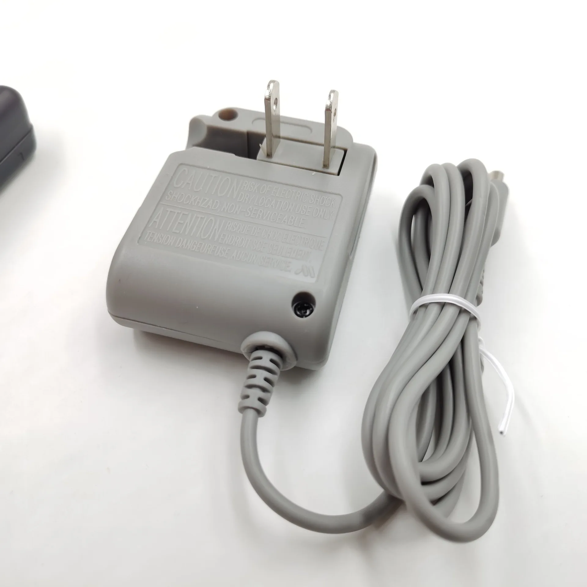 ポイント14倍 米国のacホームの壁旅行充電器電源アダプタニンテンドーds Liteのdsl Ndslバッテリー充電器 Sale28 Off Other Www Intercambio Poli Ufrj Br