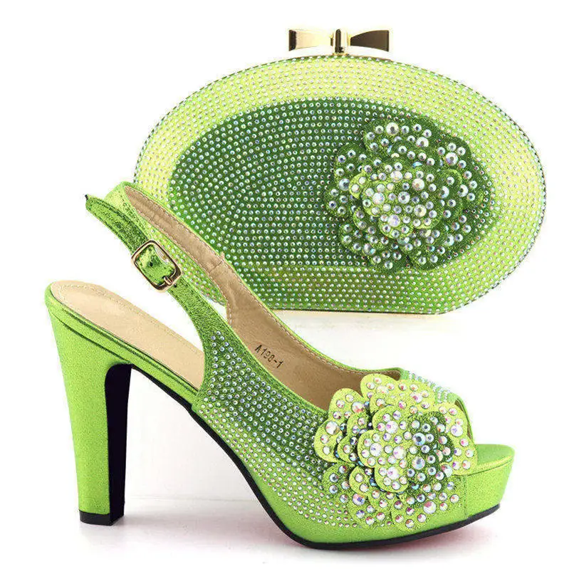 A198-1 绿色 38-42 RMB200 跟高11.3CM