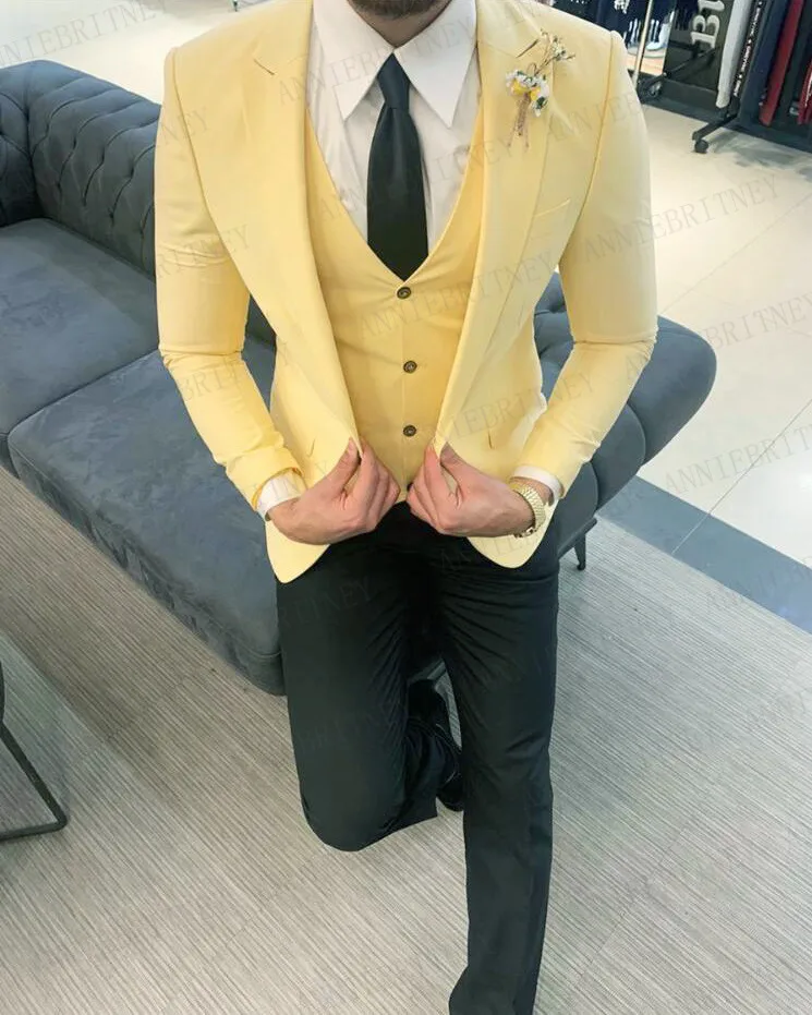 2020 Light Yellow Men Suit 3 Pieces 