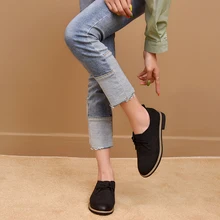 Весна и осень Для женщин обувь Винтаж британский стиль корова Разделение кожа круглый носок женские Туфли без каблуков Повседневное ботинки-оксфорды Дерби обувь oulyyyogo