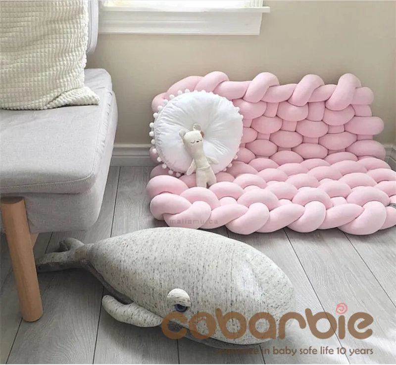 10221476741_378197899