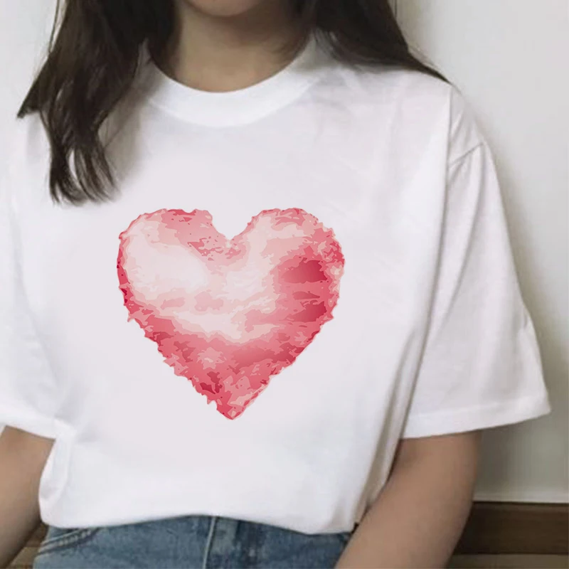 

Vogue Heart T-shirt ladies summer casual T-shirt Tees Harajuku Korean graphic tops Kawaii short-sleeved female T-shirt