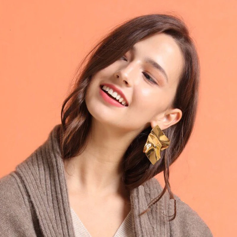 irregular-Folds-golden-metal-big-earrings-for-women-large-drop-earrings-fashion-trendy-Jewelry-brinco(5)