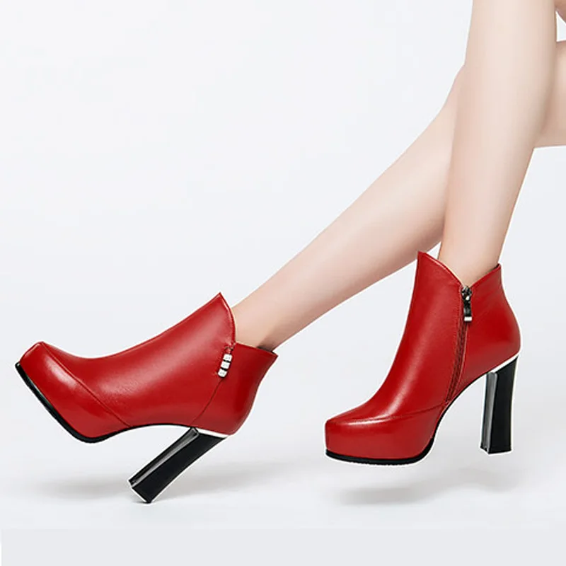 

Botas Mujer Invierno 2019 New Leather Boots Fashion Crystal Thick High Heel Zipper Boots Women Pointed Waterproof Platform Boots
