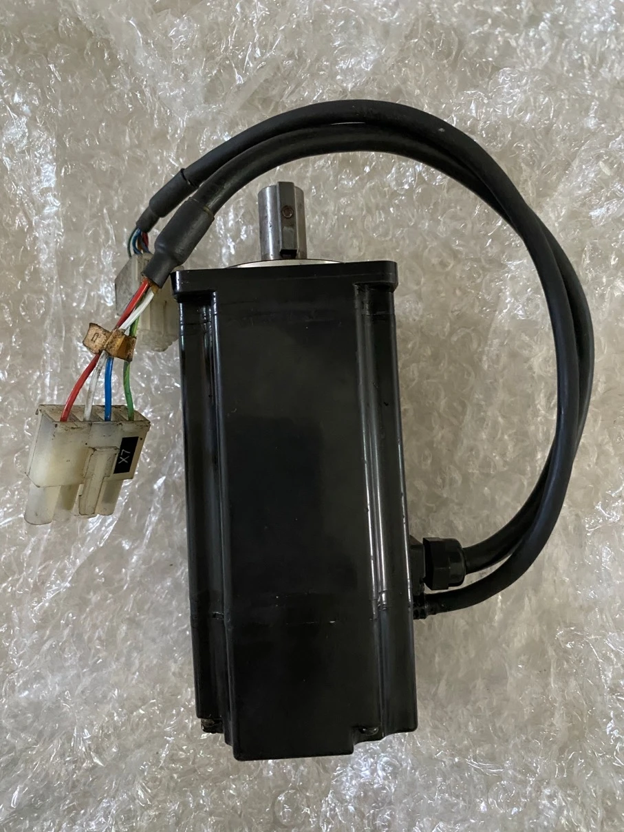 SGME-04VF14 400 Вт Серводвигатель SGME SGME-04