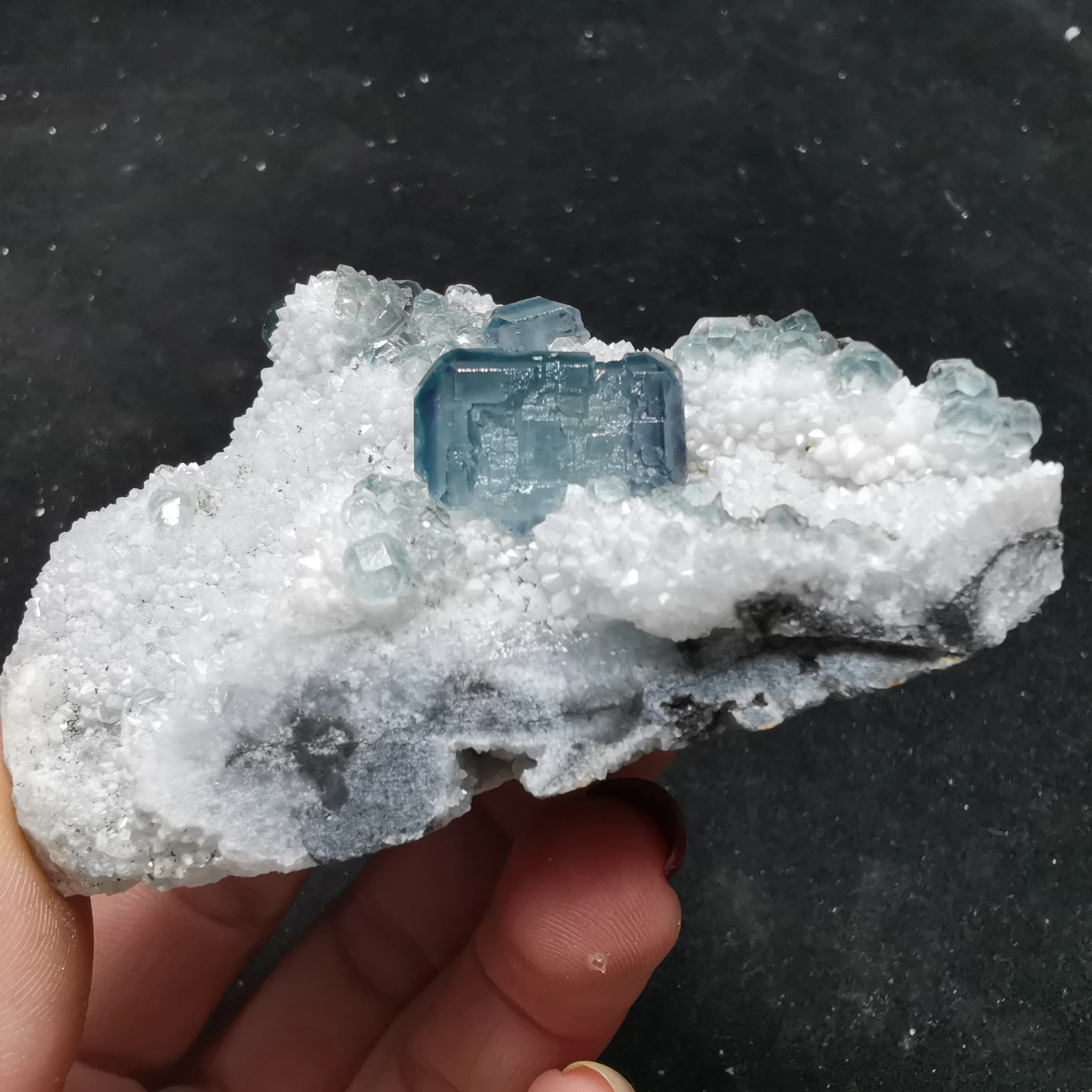 

114gNatural green blue fluorite, crystal mineral crystal specimen