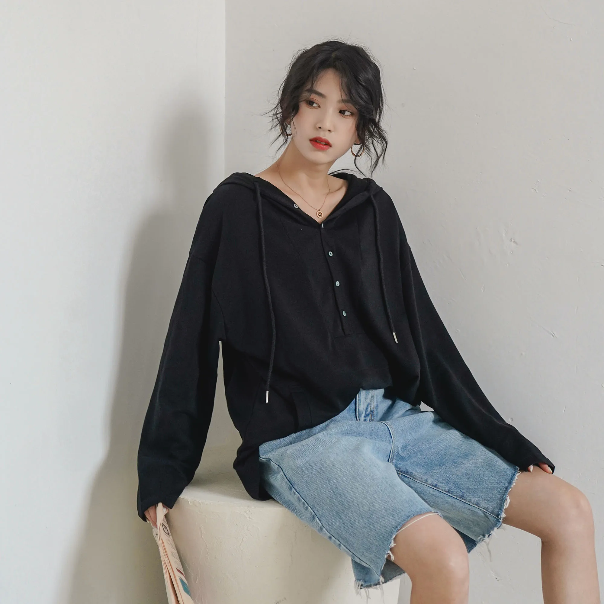 

Autumn Winter 2019 New Lazy Solid Button Casual Women's Pullovers Hooded Drawing Wire Loose Cotton Sanitary Hoodie Clothes