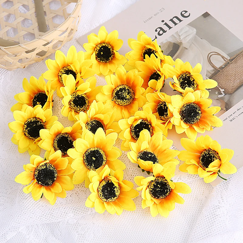 Fiori artificiali di girasole Testa di fiore finto di seta per la decorazione della stanza di casa Decorazione di nozze Festa Regalo fai da te Accessorio ghirlanda artigianale