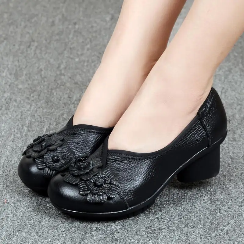 Handmade Genuine Leather Low Heels Women's Runway Shoes Woman Flower Retro Pumps Large Size 42 Ladies Small Pressure Heeled Shoe
