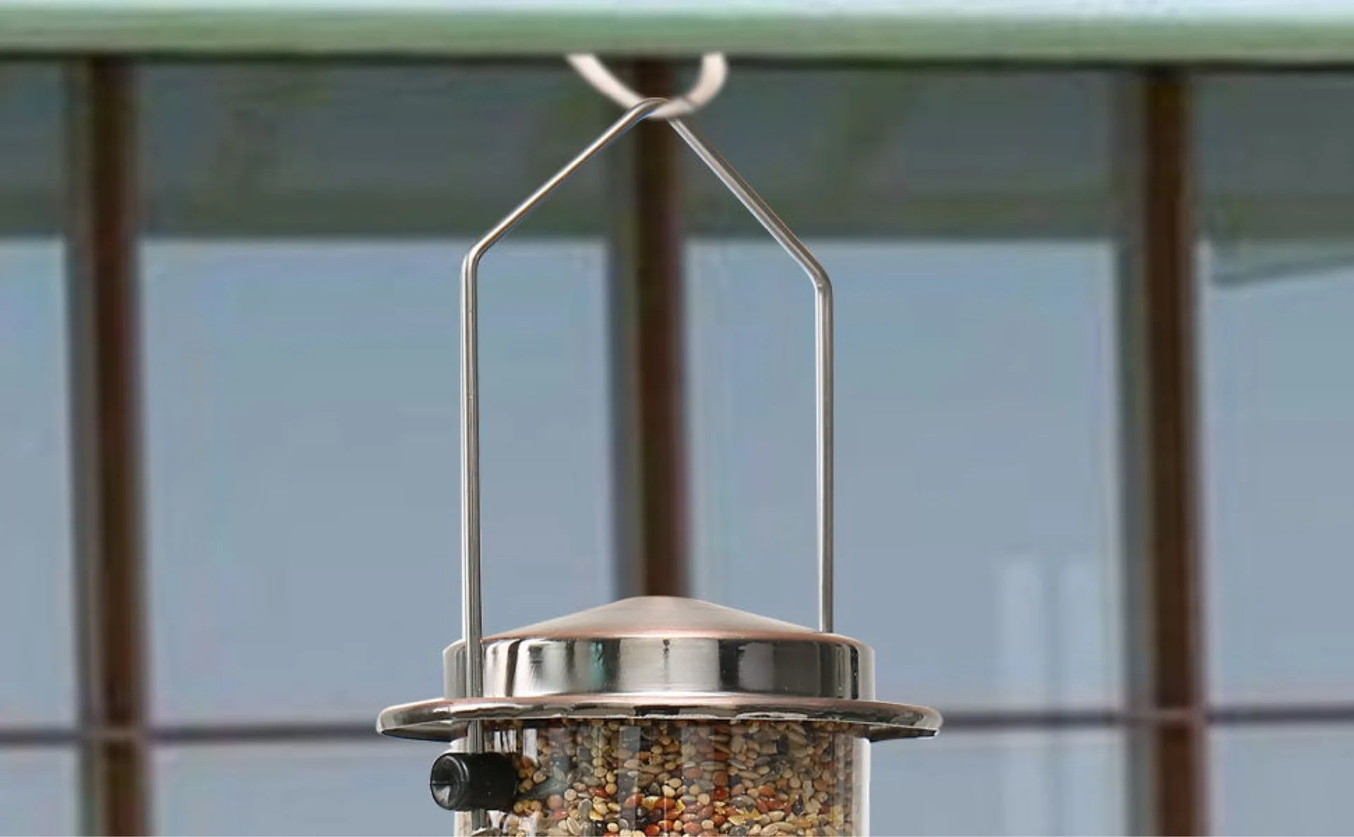 Automatic Bird Feeder Food Bowl Outdoor Vintage Garden Decoration Squirrel-Proof Close Nature Hanging Steel Metal Art Sensation
