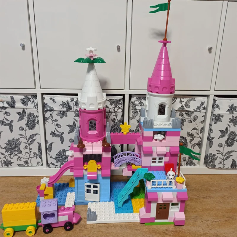 QWZ New Girls Pink Princess Castle DIY Assembly Building Blocks