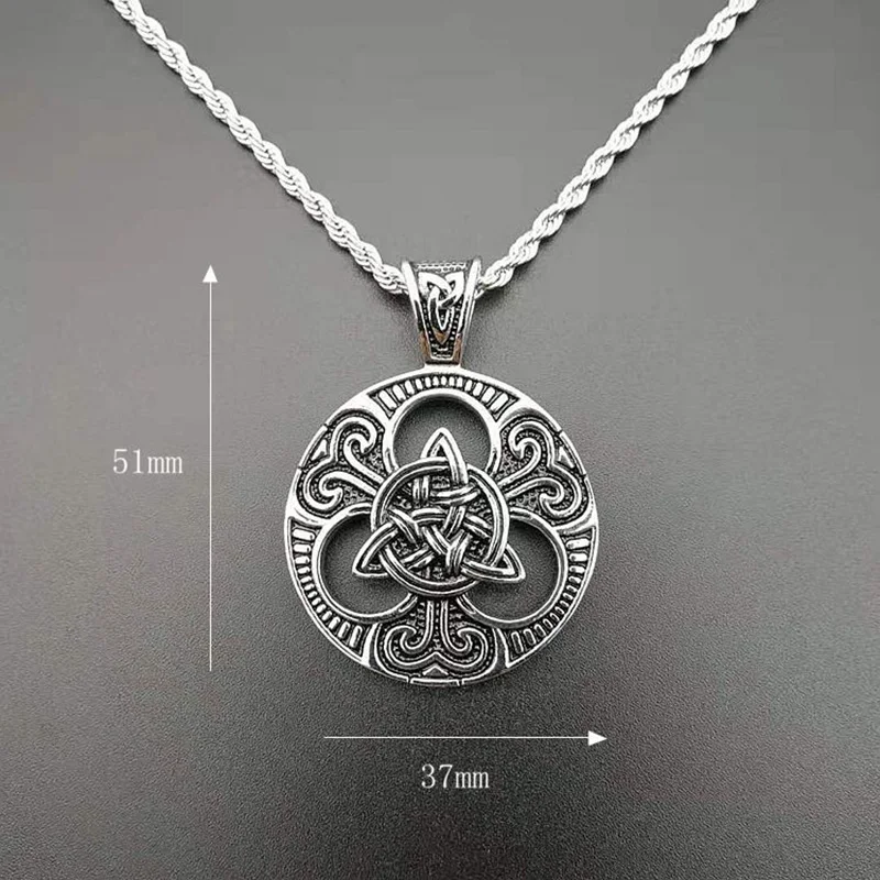 15802021981_2090566805