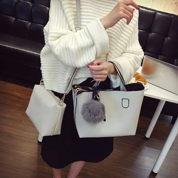 

2 Pcs/set Women's Bag 2019 New Fashion Tassel Totes Bag Fashion PU Leather Handbag Hair Ball Decoration Shoulder Messenger Bag