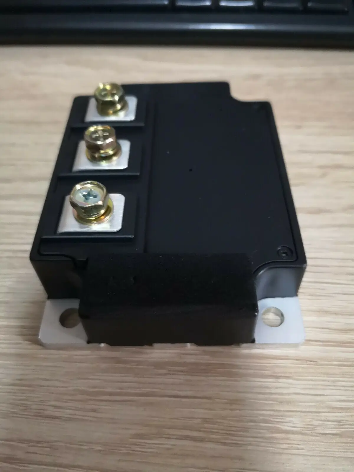 

1PCS MITSUBISHI CM400DU-24NFH CM400DU24NFH MODULE -NEW