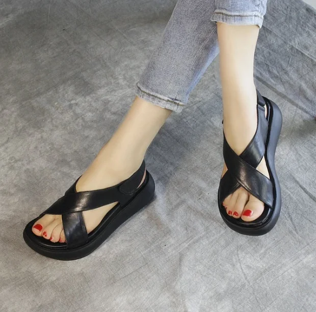 

Women Shoes Sandals Summer Flat Shoes PU Leather Gladiator Luxury Shoes Women Designers Zapatos De Mujer E50