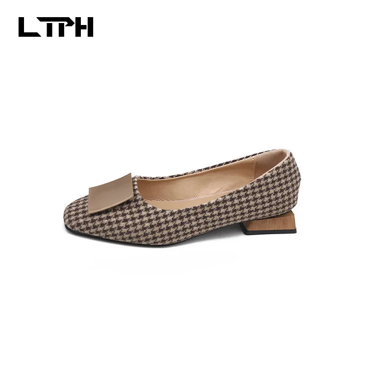 

Free shipping 2020 spring new single shoes female wild retro square head shallow mouth net red fairy wind thick with a pedal laz