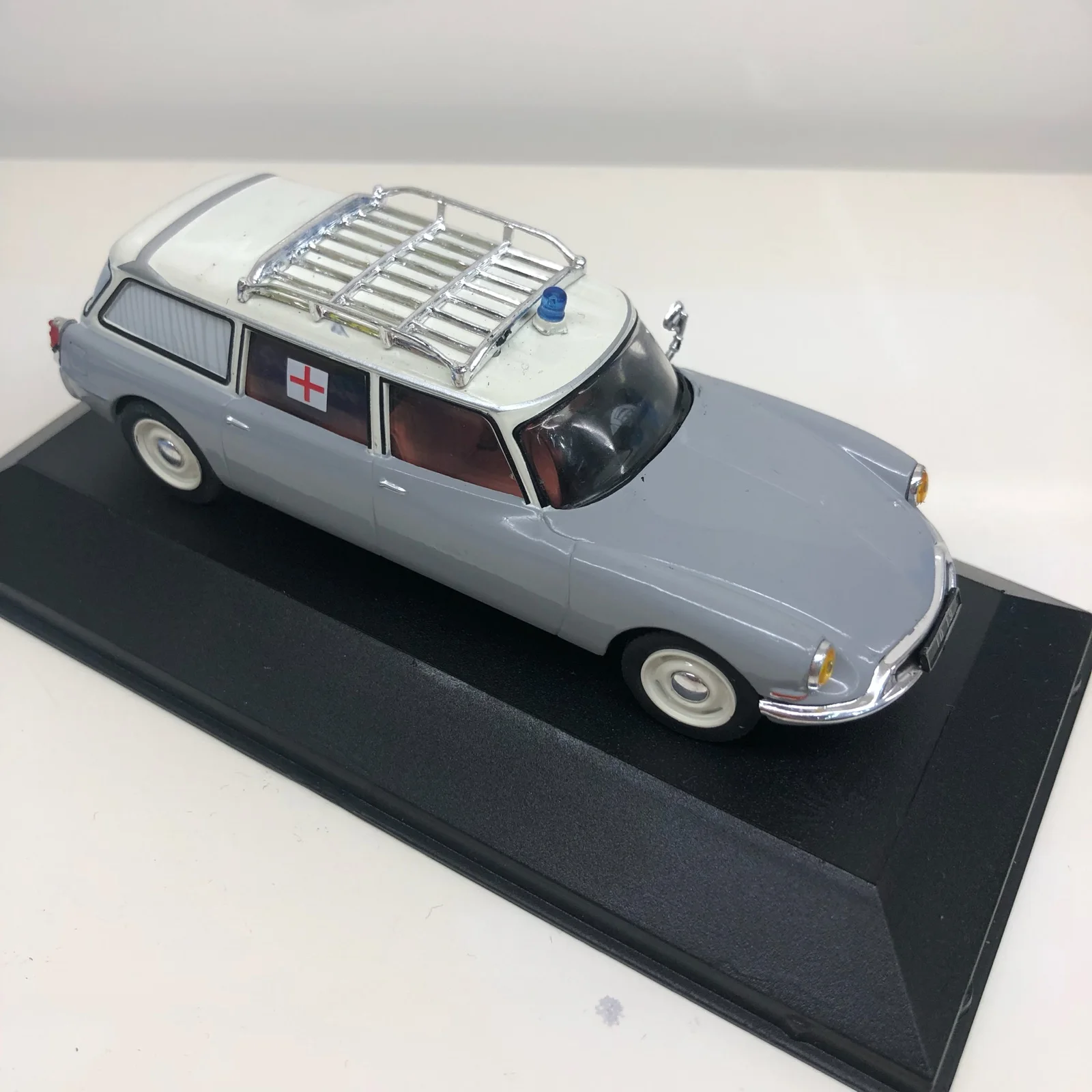 1:43 Atlas Citroen ID 19 сплав скорой помощи модель автомобиля моделирование ретро классические металлические игрушечные модели автомобилей Коллекция