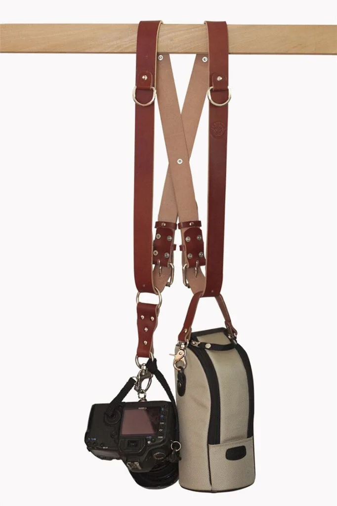 7568256701_663378076