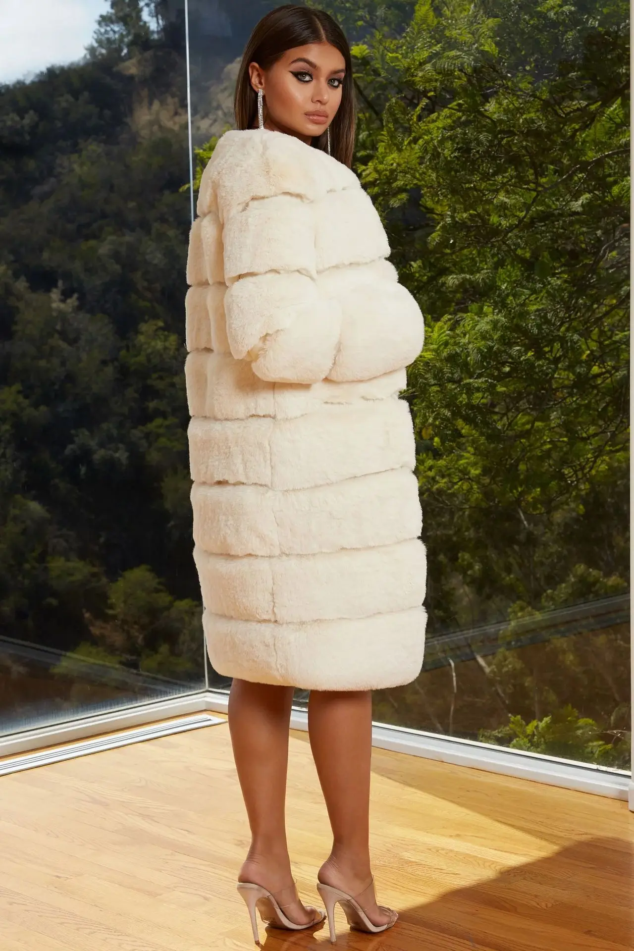 Женское пальто из искусственного меха Горизонтальное лоскутное длинное меховое пальто утолщенное теплое пальто из искусственного меха
