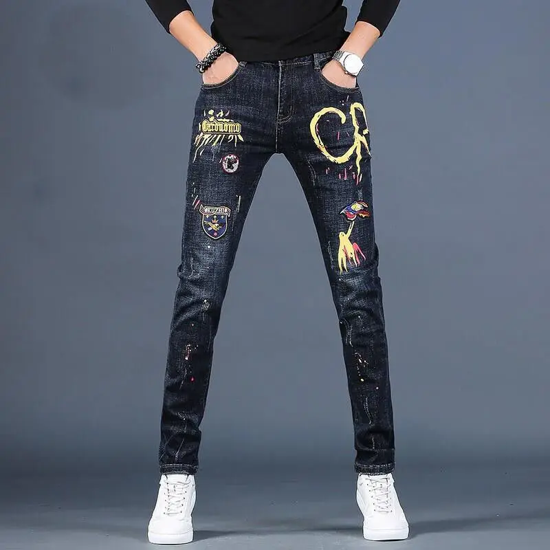 

Men’s High Quality Black Gray Jeans,Light Luxury Stretch Denim Pants,Badge Embroidery Slim-fit Scratches Jeans,Youth Must;