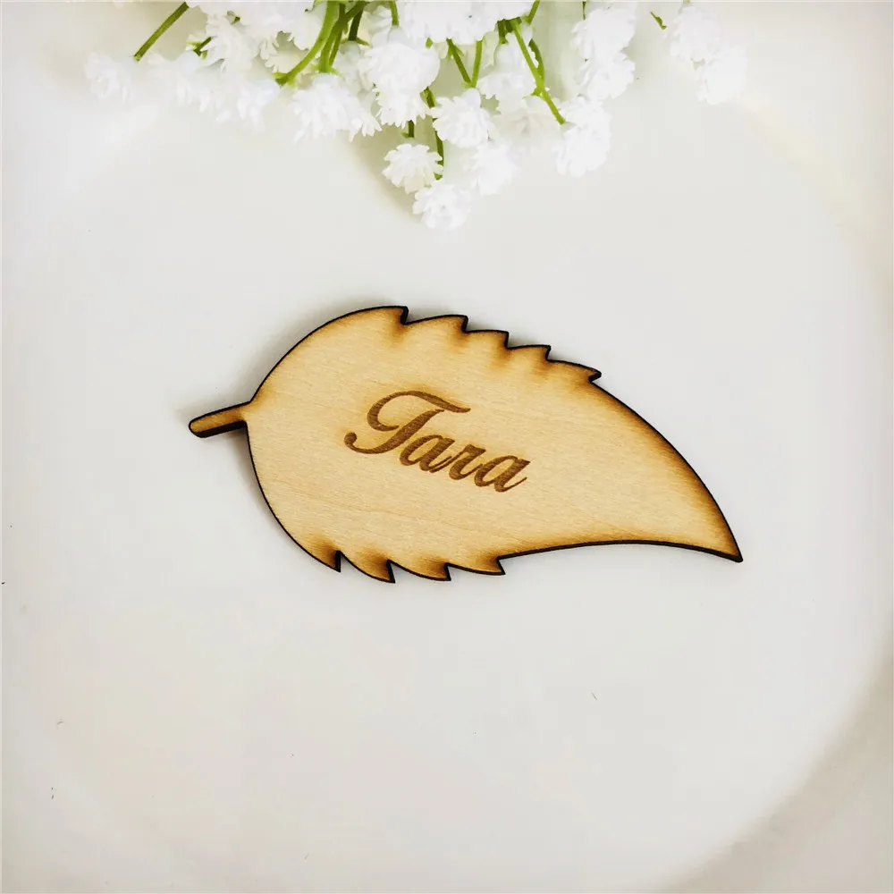 50pcs/lot Personalized Wedding Place Name Wooden Tag Unique Custom Leaf Party Name Sign Wedding Favor Party Accessory Supplies