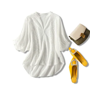 

2020 super beautiful heavy! Three-dimensional embroidery flower show thin cotton lantern sleeve v-neck shirt female