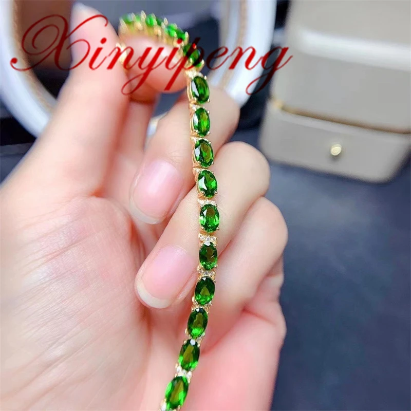 

Xin Yipeng Fine Gem Jewelry Real S925 Sterling Silver Plated Gold Inlaid Natural Diopside Bracelet Anniversary Gift for Women