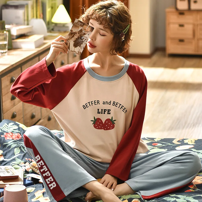 

B2276 # Mixed Colors Lettered Strawberry Pullover an Long Sleeve Korean-style Sweet Pajamas Tracksuit Piece Series