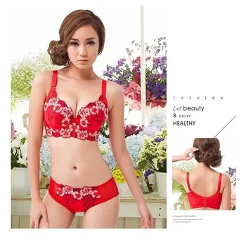 

No steel ring small chest gathered embroidery underwear on the back lace bra ladies bra comfortable sexy adjustment bra set