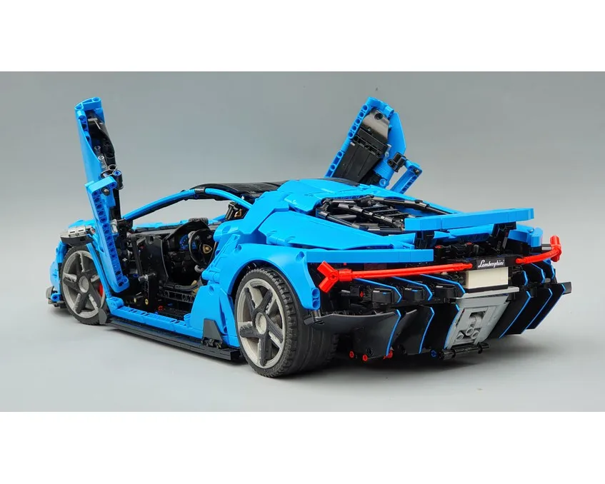 MOC 39933 Lamborghini Centenario 1:8 Hypercar with 3789 pieces