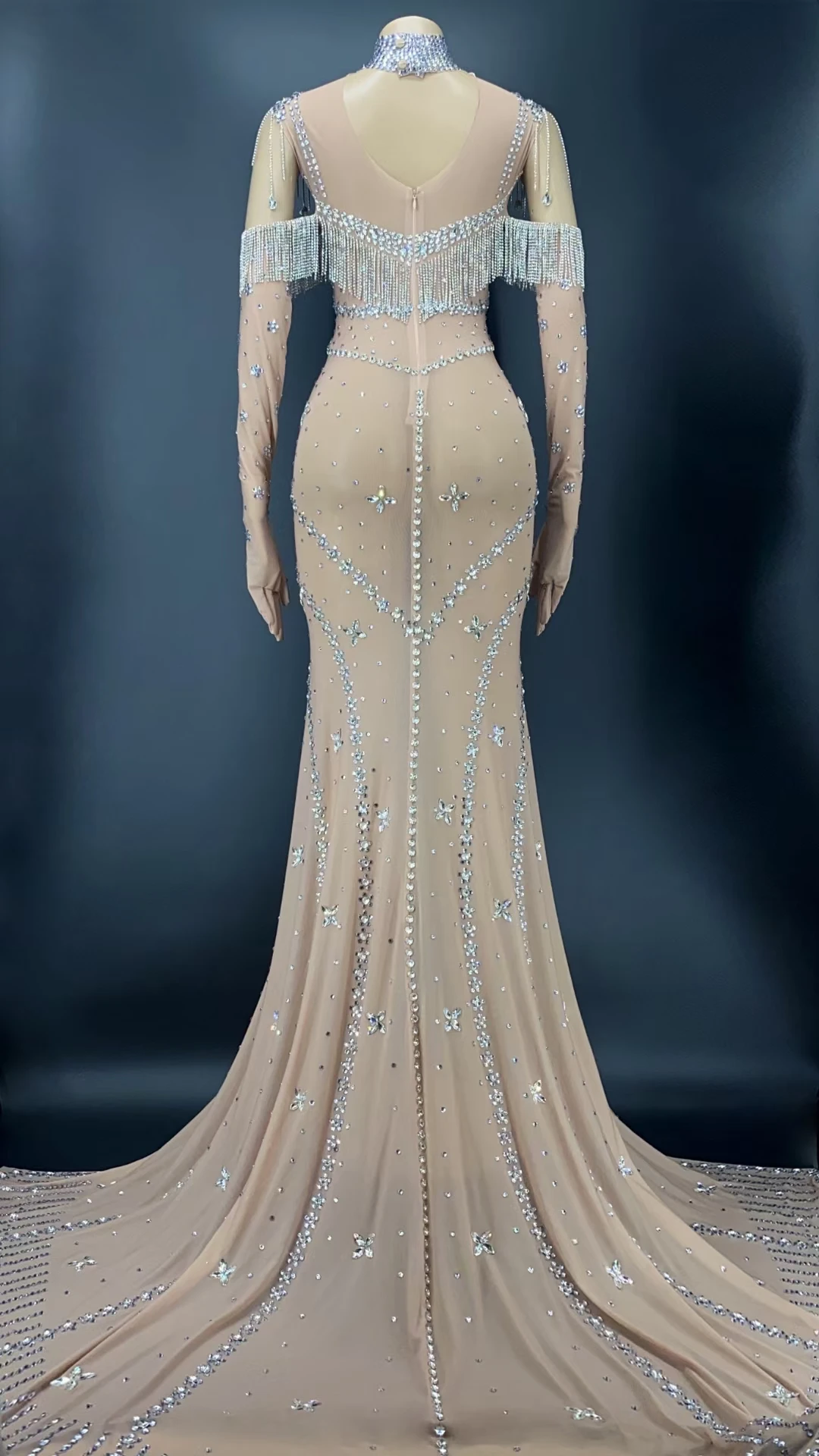 chinese dress ladies Glittery Sequin Wedding Dresses Squre Neck Bridal Gown with Long Tail   Viniodress