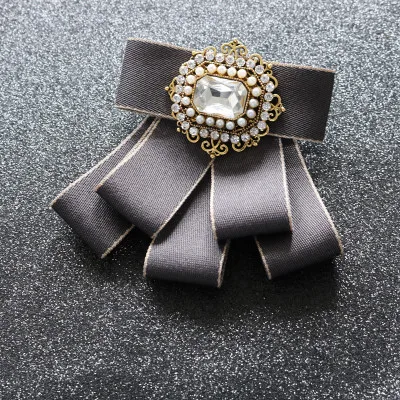 Women Handmade Crystal Bow Brooches Collar Pin Jewelry Canvas Fabric Bowknot Brooch for Women Dress Shirts Accessories - Цвет: 09