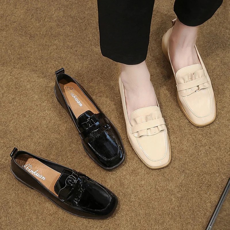 patent leather pleated ruffles shallow single shoes British style women autumn chunky loafers all match office ladies work shoes